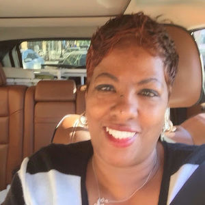 Meet your Posher, Deborah